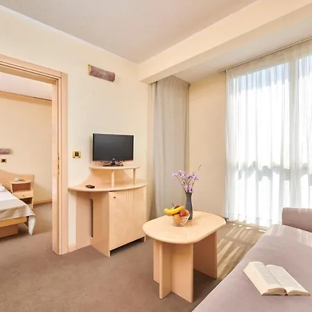 Istra Plava Laguna 3* פורץ