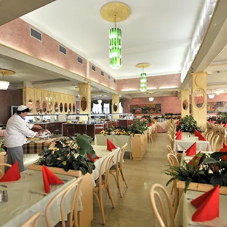 Istra Plava Laguna מלון