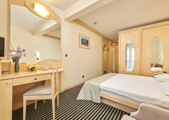 Istra Plava Laguna Hotel 3*