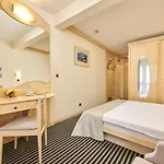 Istra Plava Laguna Hotell 3*