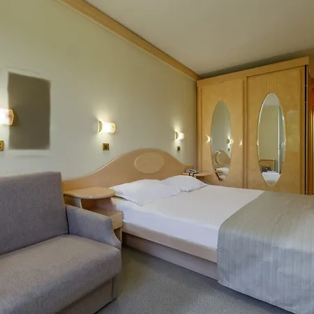 Istra Plava Laguna 3* بوريتش