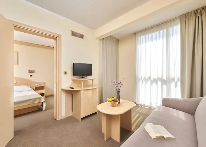 Отель Istra Plava Laguna Пореч