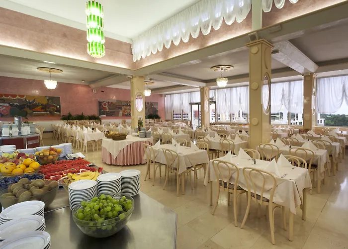 Istra Plava Laguna 3* 포레치